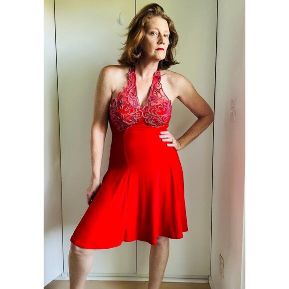 Vintage 90s Red Fit & Flare Dress Size M L Sexy Halter Clubwear Party Dress USA - Picture 9 of 9